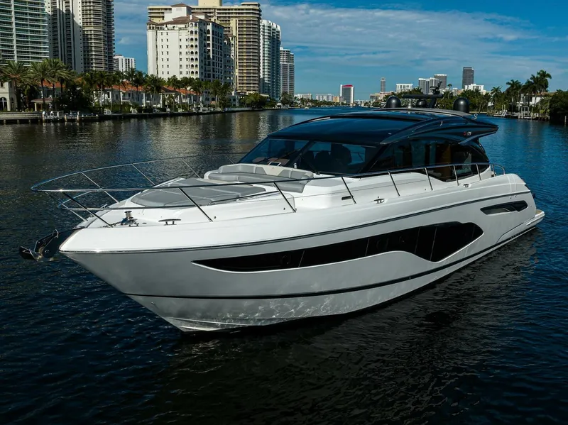 Slide: The Image of Princess V60 Haute Vie - Profile 2020 Princess V60 Haute Vie - 4051068