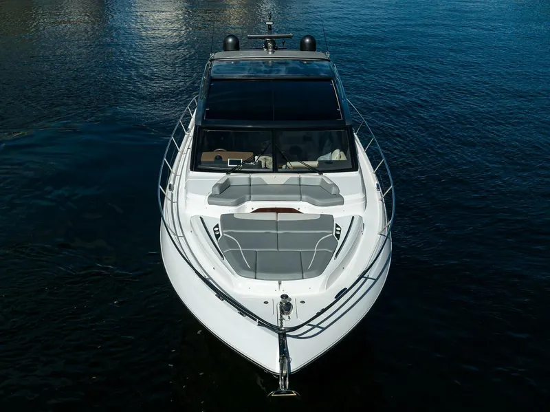 Slide: The Image of Princess V60 Haute Vie - Profile 2020 Princess V60 Haute Vie - 4051074