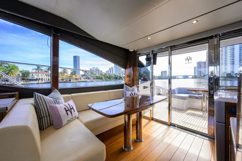 Slide: The Image of Princess V60 Haute Vie - Salon 2020 Princess V60 Haute Vie - 4050921