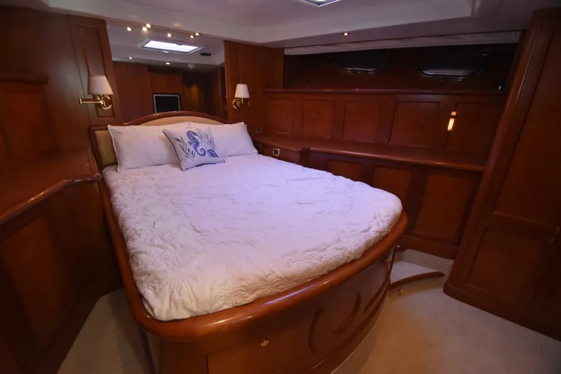 Slide: The Image of Farmont 70 Expedition Yacht 2006 - 4120666