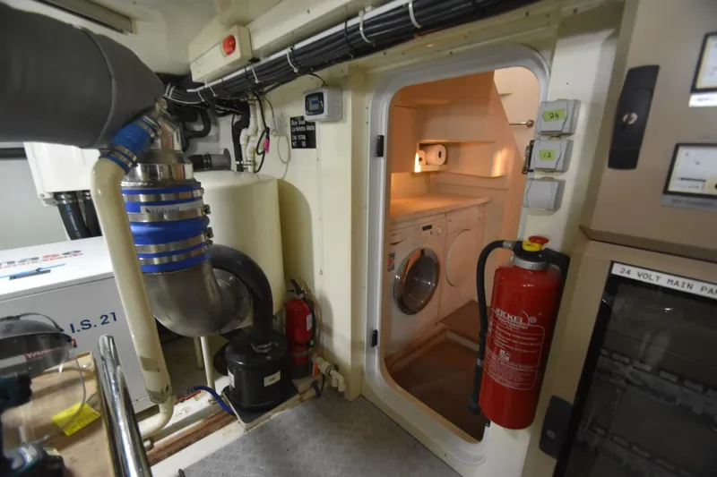 Slide: The Image of Farmont 70 Expedition Yacht 2006 - 4120706