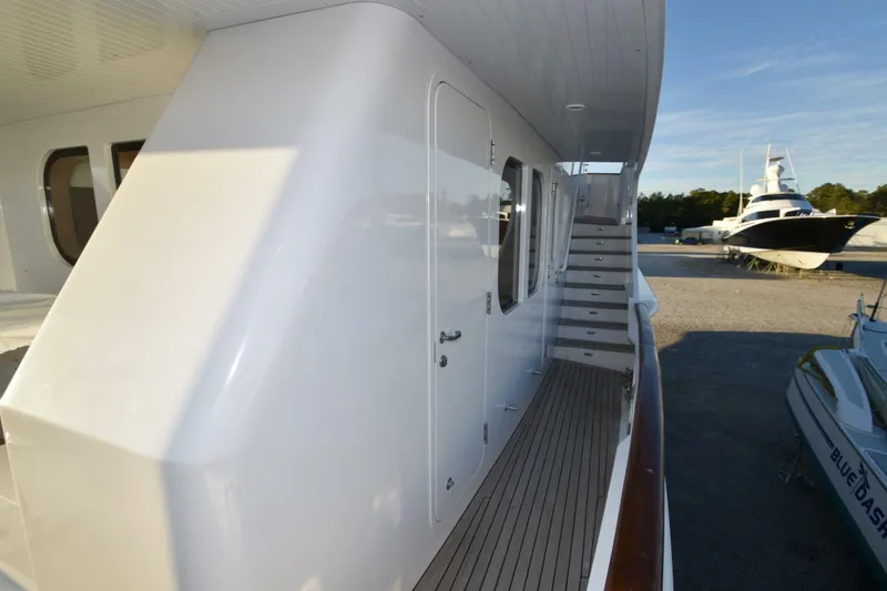 Slide: The Image of Farmont 70 Expedition Yacht 2006 - 4120608