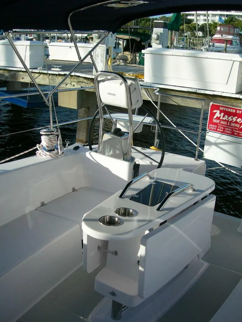 Slide: The Image of Catalina 445 Factory Base 2024 - 4056370