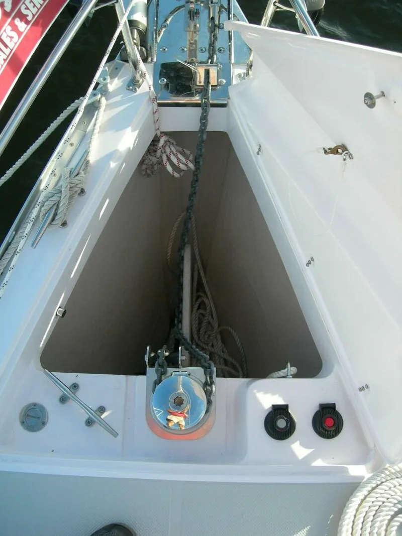 Slide: The Image of Catalina 445 Factory Base 2024 - 4056377