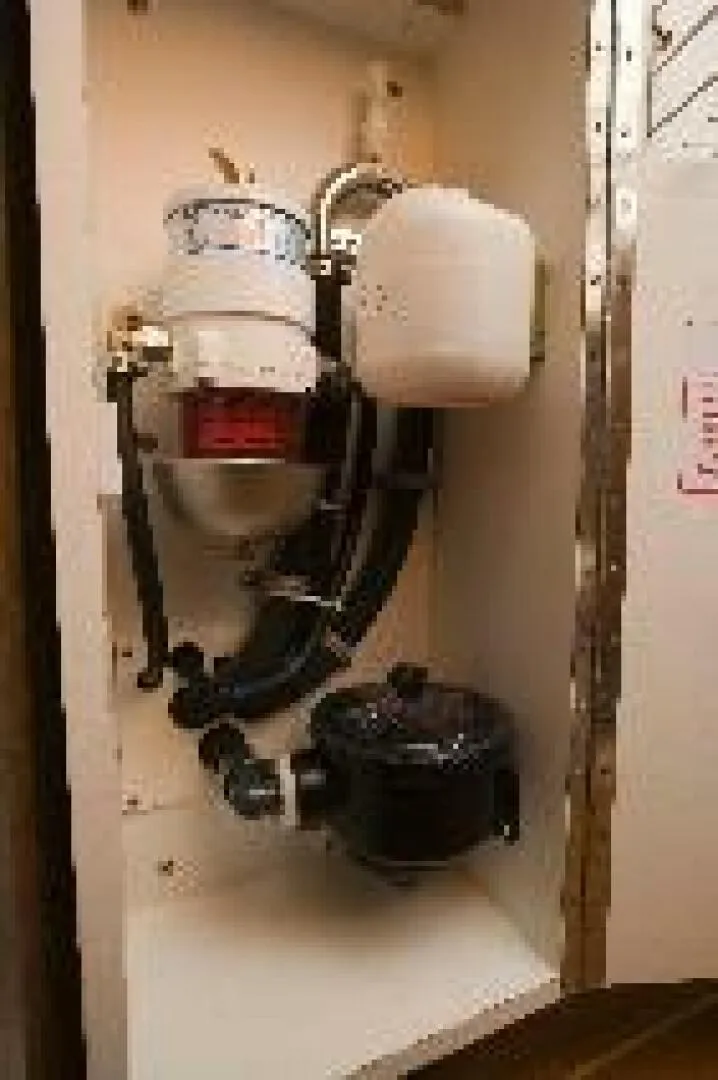 Slide: The Image of Catalina 445 Factory Base 2024 - 4056359