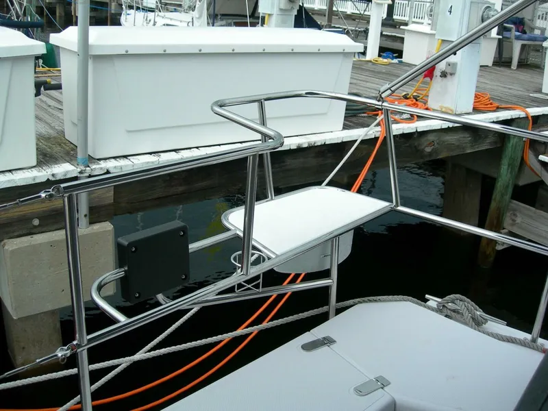 Slide: The Image of Catalina 425 Factory Base 2024 - 4056797