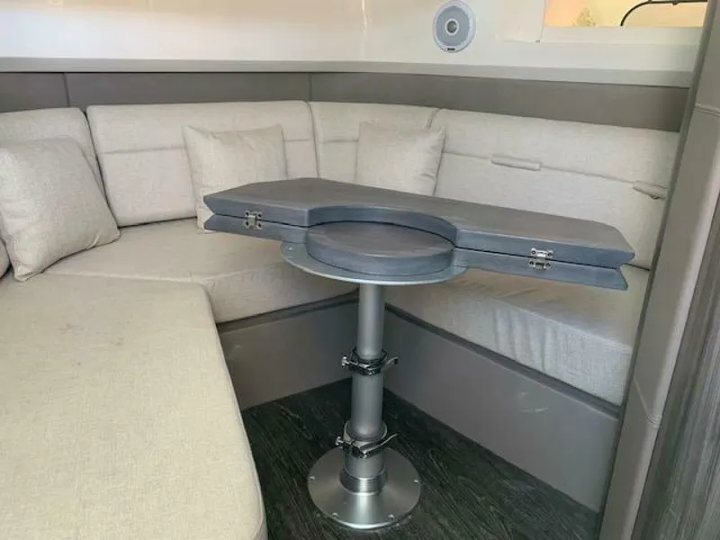 Slide: The Image of Sea Ray 400 SLX 2019 - 4056809