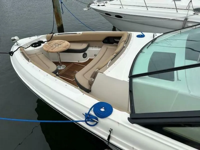 Slide: The Image of Sea Ray 400 SLX 2019 - 4056865
