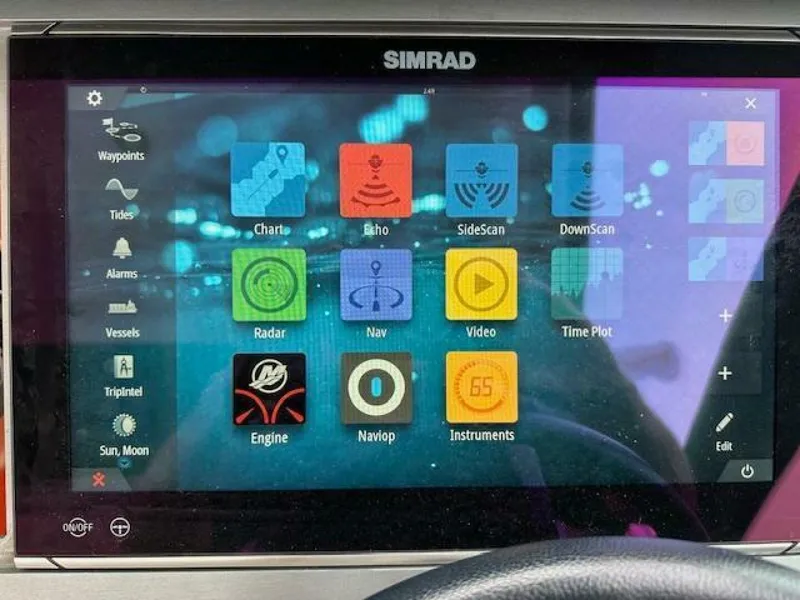 Slide: The Image of Sea Ray 400 SLX 2019 - 4056867