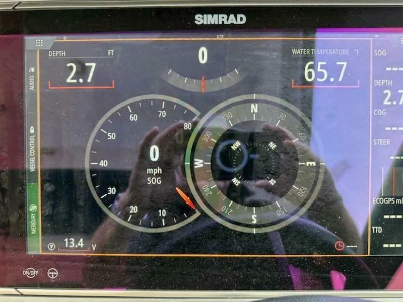 Slide: The Image of Sea Ray 400 SLX 2019 - 4056873