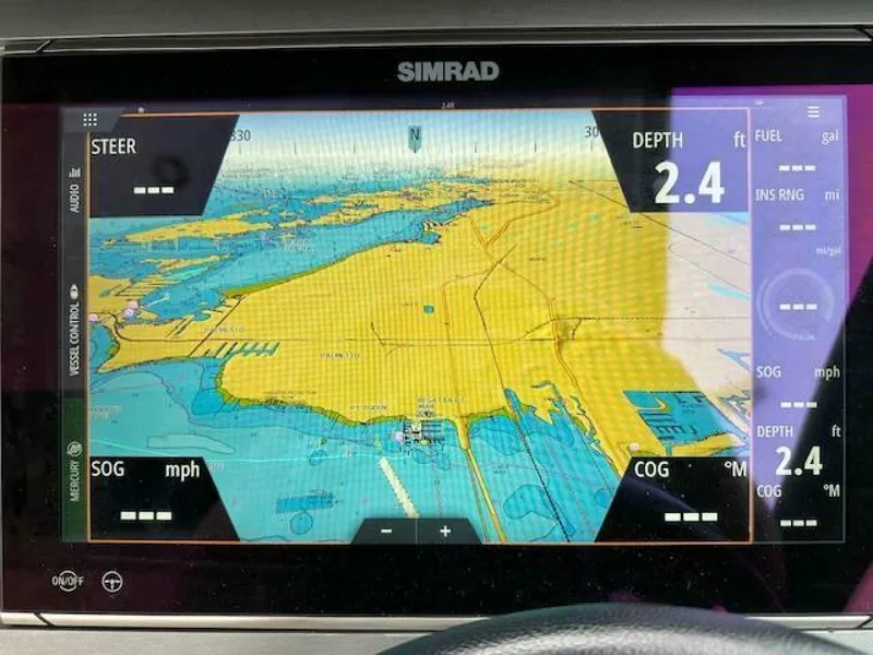Slide: The Image of Sea Ray 400 SLX 2019 - 4056877