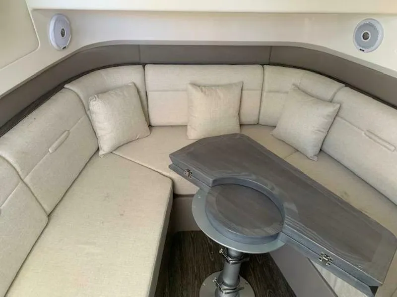 Slide: The Image of Sea Ray 400 SLX 2019 - 4056808