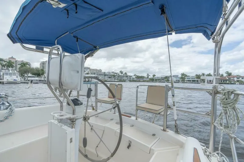 Slide: The Image of Caliber LRC - SE 2008 - 4063077