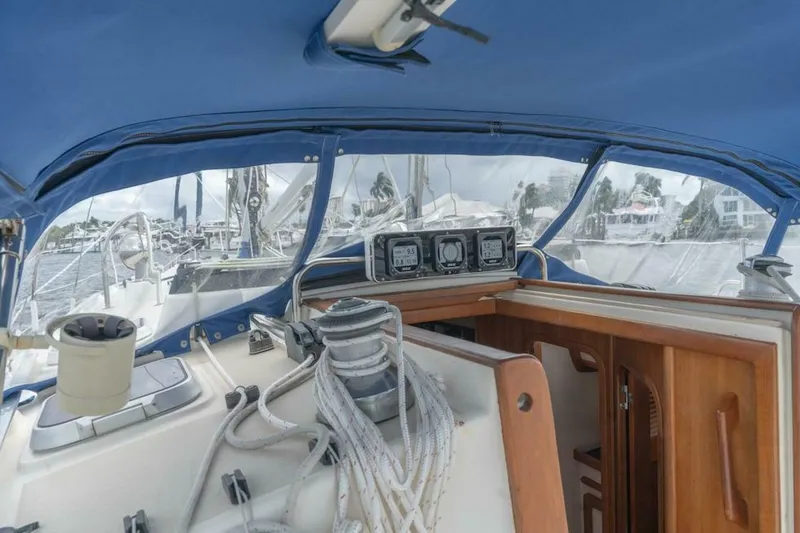 Slide: The Image of Caliber LRC - SE 2008 - 4063095