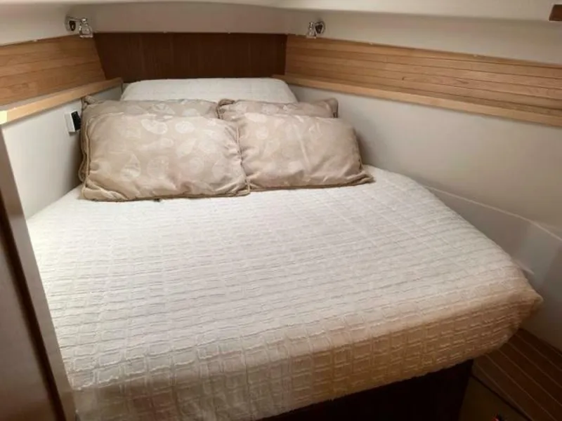 Slide: The Image of Catalina 355 2023 - 4063992