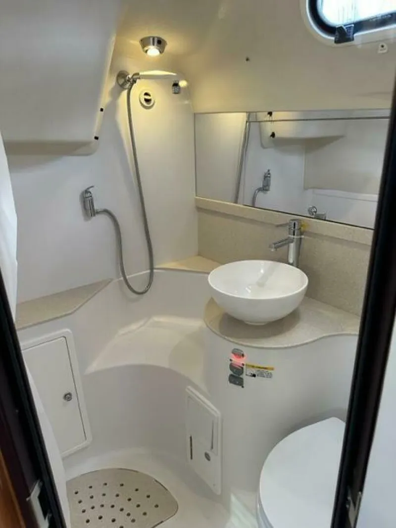 Slide: The Image of Catalina 355 2023 - 4064002