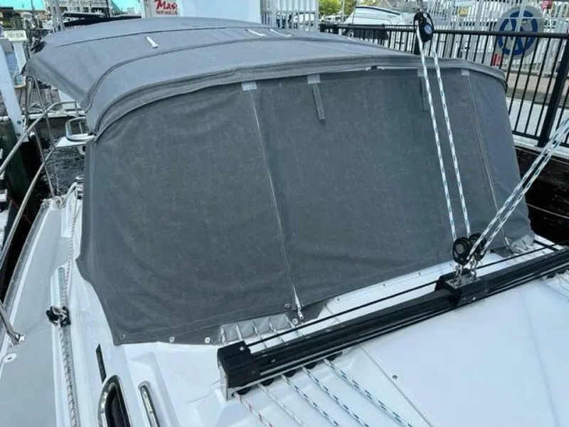 Slide: The Image of Catalina 355 2023 - 4064015