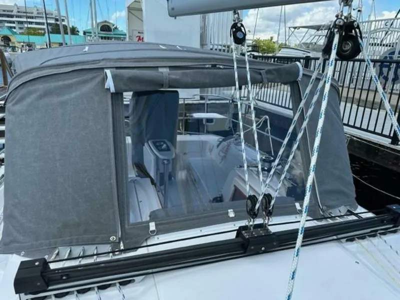 Slide: The Image of Catalina 355 2023 - 4064018