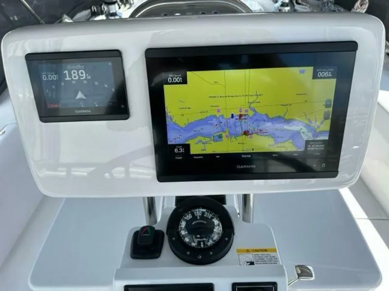 Slide: The Image of Catalina 355 2023 - 4064024