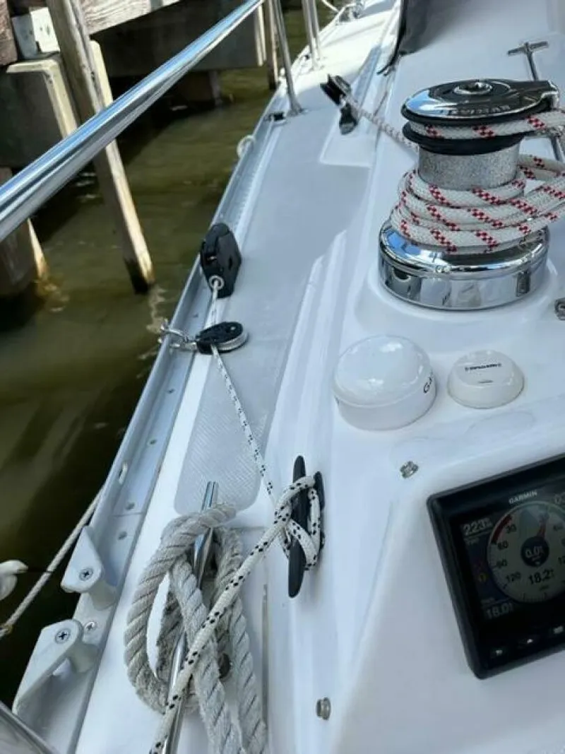 Slide: The Image of Catalina 355 2023 - 4064030