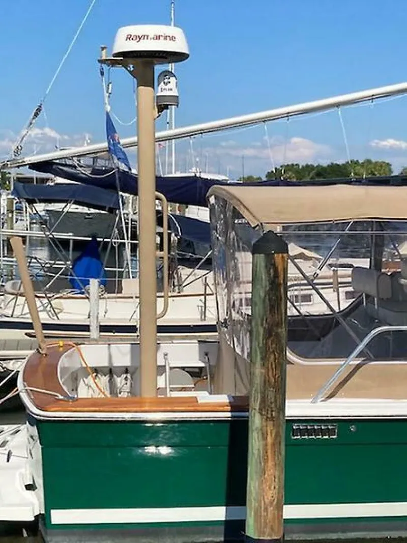 Slide: The Image of Mainship Pilot 1999 - 4066188