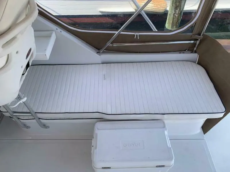 Slide: The Image of Mainship Pilot 1999 - 4066176