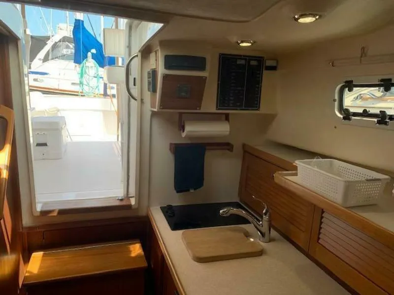 Slide: The Image of Mainship Pilot 1999 - 4066181