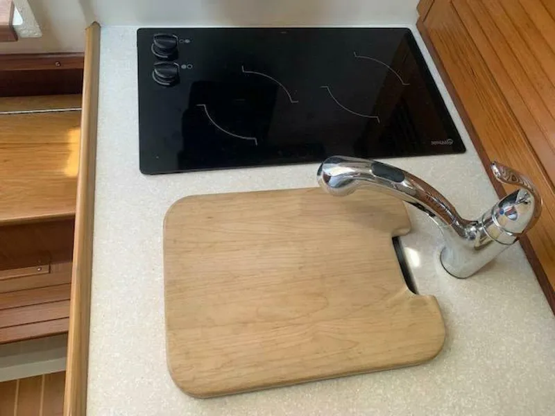 Slide: The Image of Mainship Pilot 1999 - 4066160