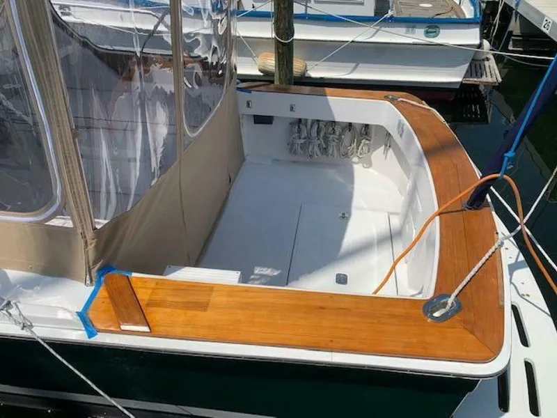 Slide: The Image of Mainship Pilot 1999 - 4066177