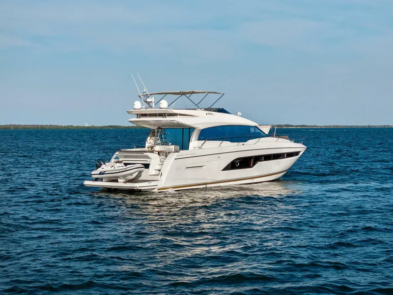 Slide: The Image of 2019 63 Prestige Flybridge - RT Time - Profile - 4200019