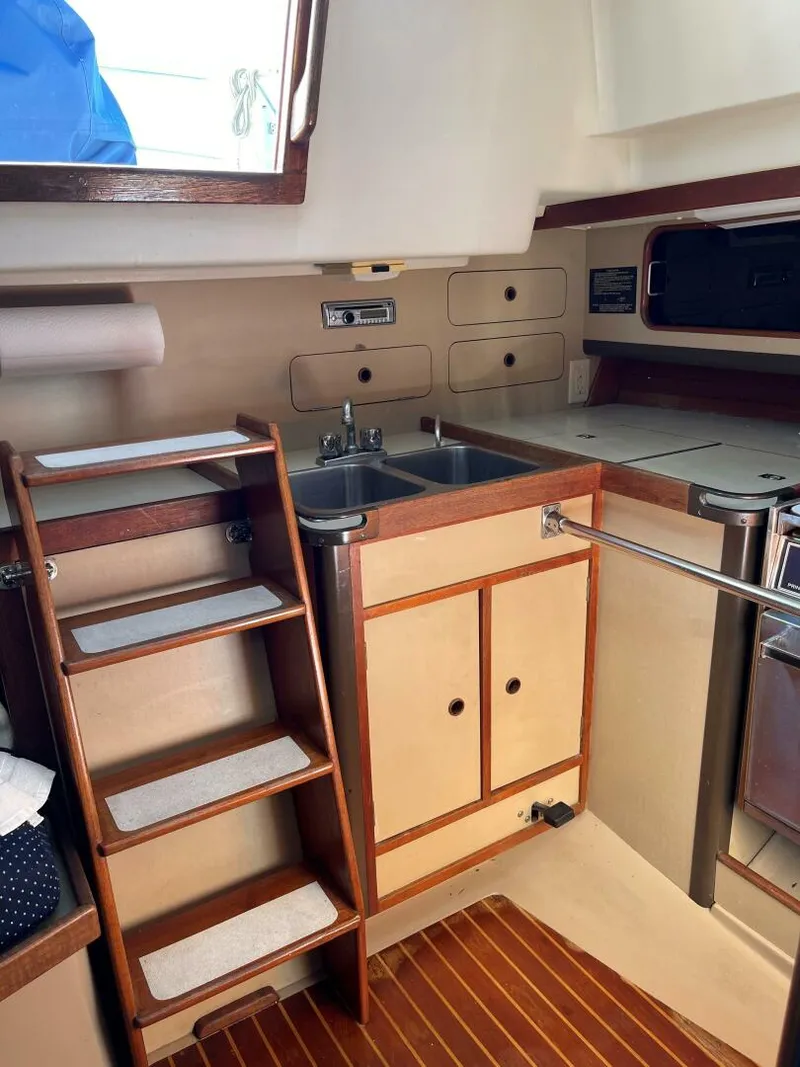 Slide: The Image of C&C 35 Mk III 1984 - 4066764