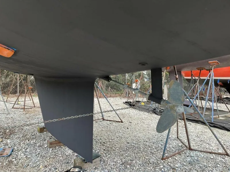 Slide: The Image of Shearwater 45 2004 - 5301869