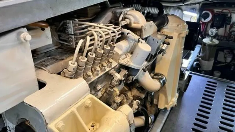 Slide: The Image of Luhrs Convertible 2001 - 5988528