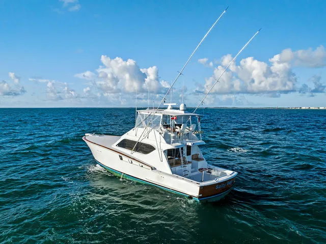 Slide: The Image of Hatteras 60 Convertible 1999 - 31