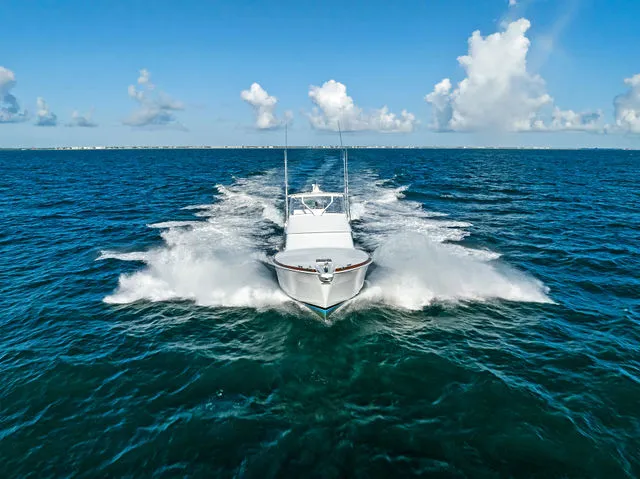 Slide: The Image of Hatteras 60 Convertible 1999 - 35