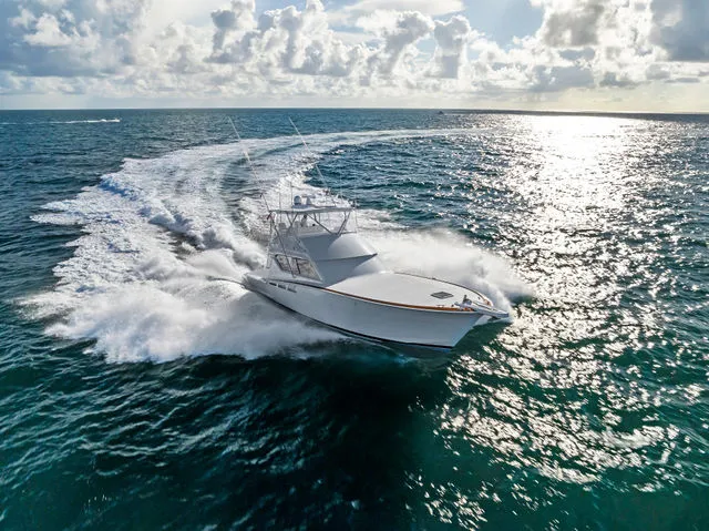 Slide: The Image of Hatteras 60 Convertible 1999 - 40