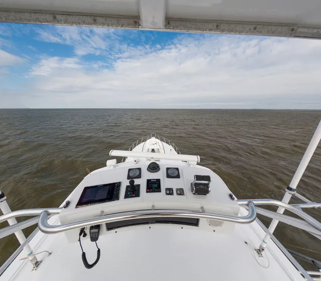 Slide: The Image of Hatteras 60 Convertible 1999 - 47