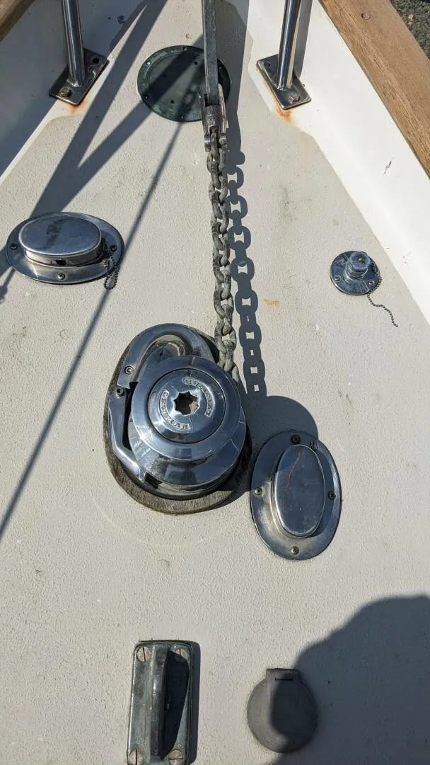 Slide: The Image of Passport 40 1982 - 4070117