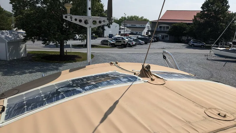 Slide: The Image of Passport 40 1982 - 4070125