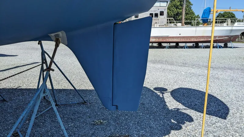 Slide: The Image of Passport 40 1982 - 4070080