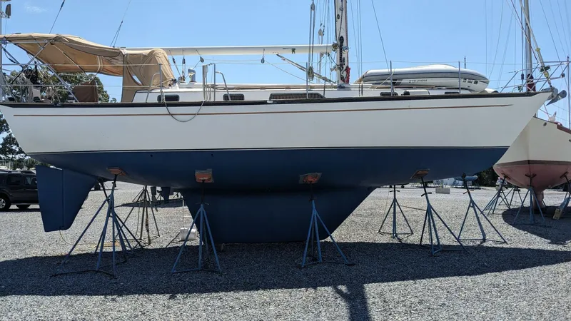 Slide: The Image of Passport 40 1982 - 4070087