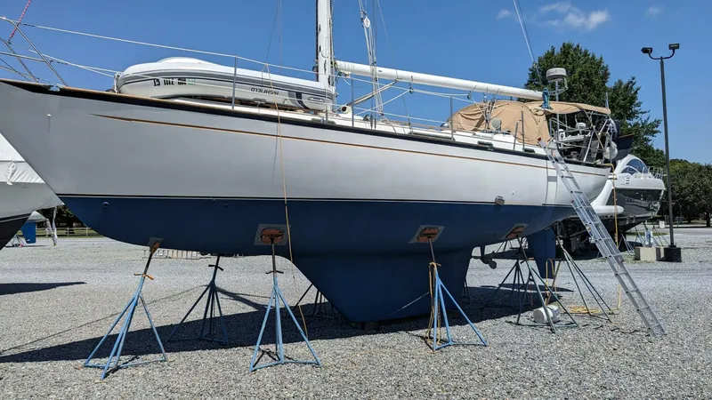 Slide: The Image of Passport 40 1982 - 4070094