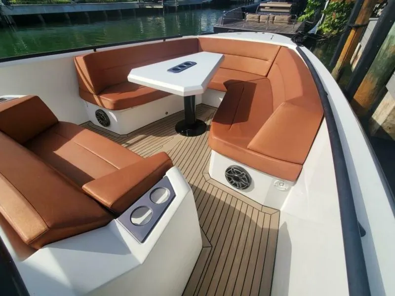 Slide: The Image of Vanquish VQ40 2021 - 4072165