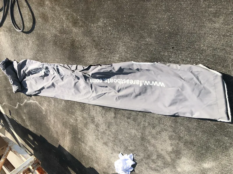 Slide: The Image of Mainsail Cover - 4593305