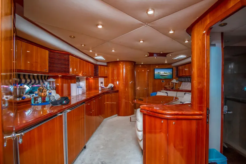 Slide: The Image of Sunseeker Predator 60 2001 - 4078729