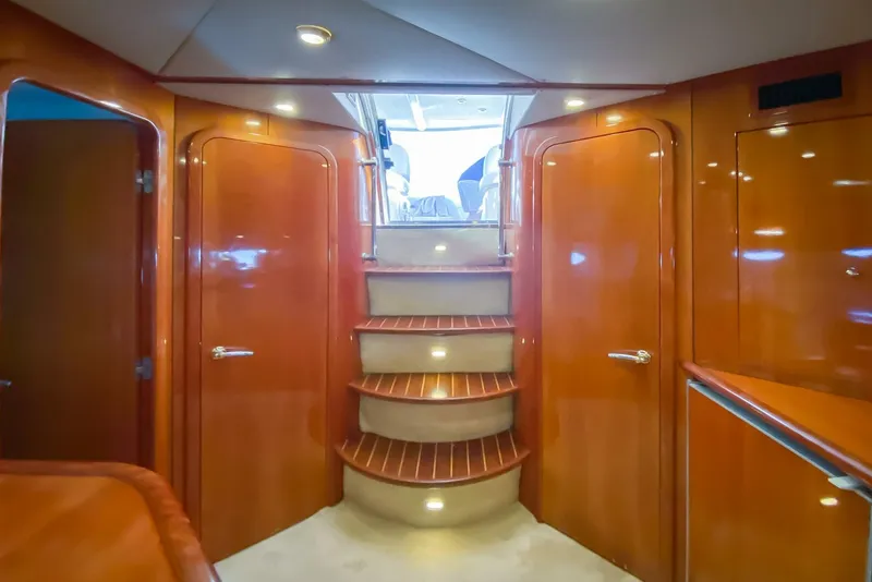 Slide: The Image of Sunseeker Predator 60 2001 - 4078734