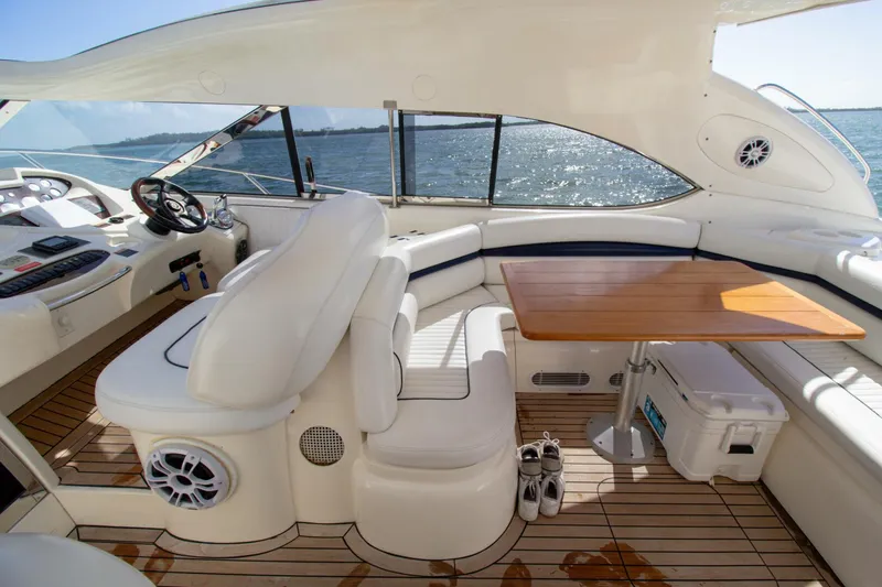 Slide: The Image of Sunseeker Predator 60 2001 - 4078741