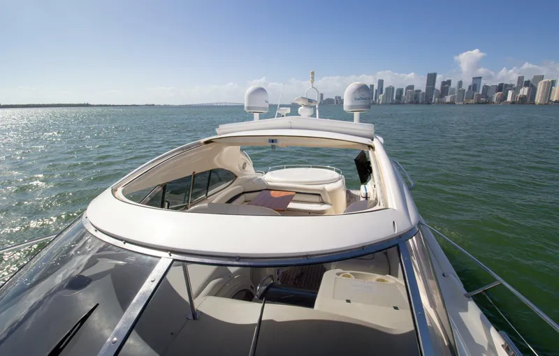 Slide: The Image of Sunseeker Predator 60 2001 - 4078746