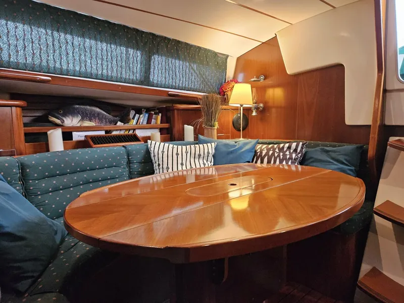 Slide: The Image of Beneteau 40 CC 1996 - 4088135