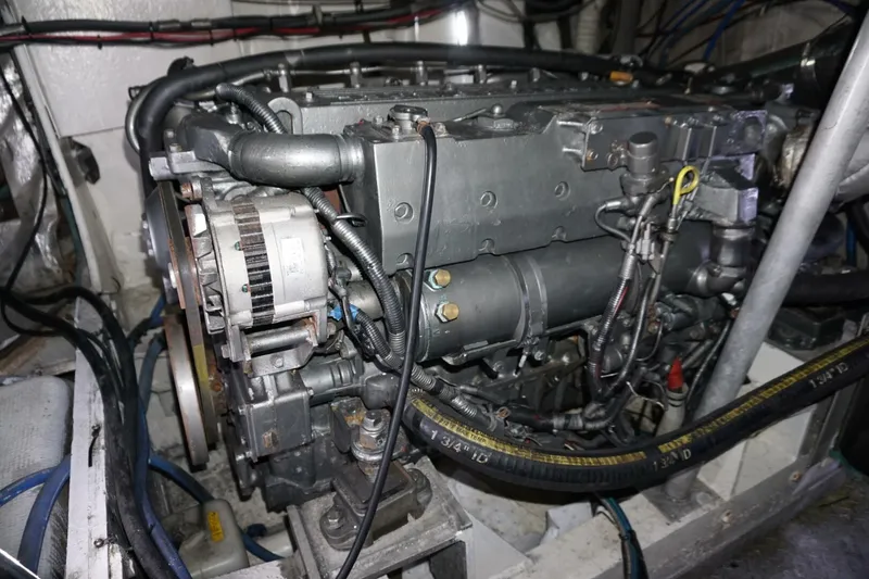 Slide: The Image of 1987 37 Bertram 37 Convertible RIDGEBACK Engine Room (4) - 4080411